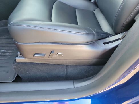 Used 2022 Tesla Model Y Performance image 20