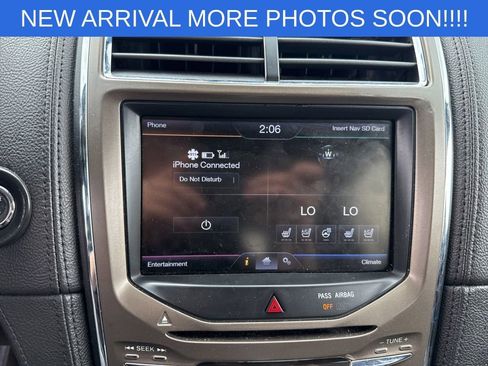 Used 2013 Lincoln MKX AWD image 12
