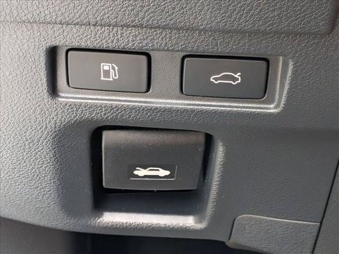 Used 2025 Lexus ES 350 w/ Premium Package FWD image 17