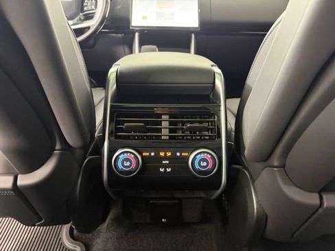 New 2025 Land Rover Range Rover Autobiography AWD/4WD image 22