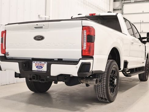 Used 2023 Ford F250 Lariat w/ Lariat Ultimate Package image 10