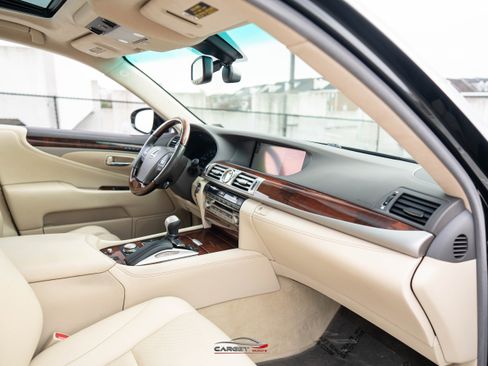 Used 2016 Lexus LS 460 L image 15