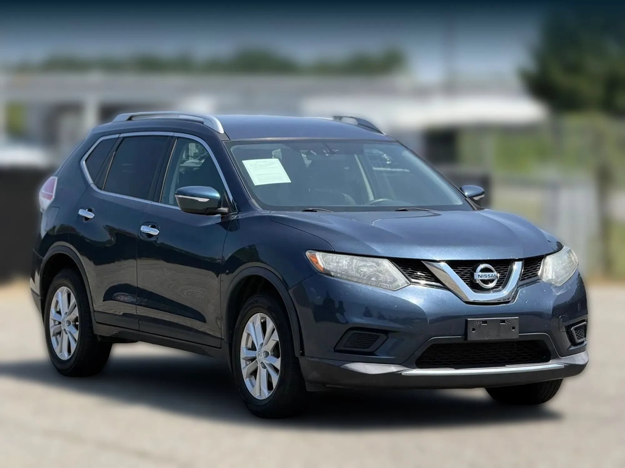 Used 2015 Nissan Rogue SV AWD/4WD image 1