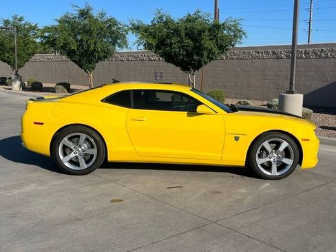Used 2010 Chevrolet Camaro SS w/ RS Package image 4