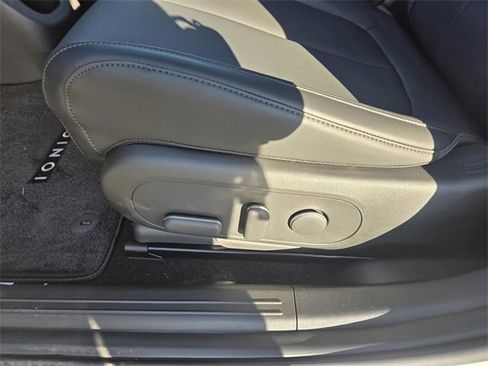 New 2026 Hyundai Ioniq 5 SEL image 16