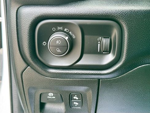 Used 2021 RAM 1500 Lone Star RWD image 20