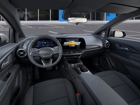 New 2026 Chevrolet Equinox EV LT image 15