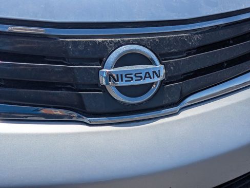 Used 2012 Nissan Versa 1.8 S w/ Plus Pkg FWD image 12