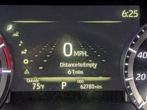 Used 2024 Toyota Highlander XLE FWD image 10