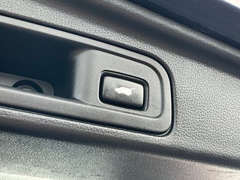 Used 2019 Honda Pilot Elite image 42