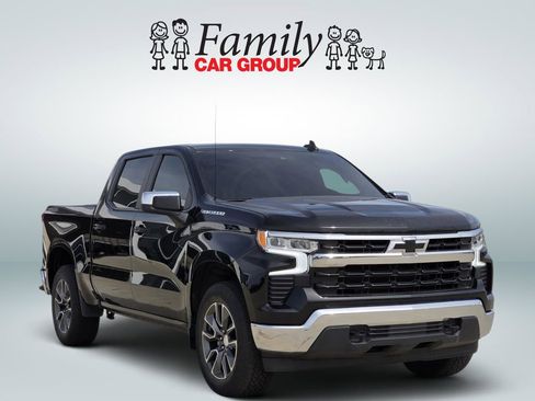 Used 2024 Chevrolet Silverado 1500 LT AWD/4WD image 2