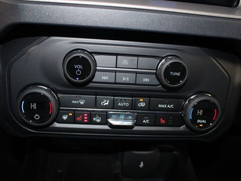 New 2025 Ford Bronco Outer Banks image 44