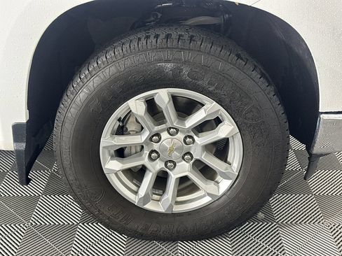 Used 2023 Chevrolet Silverado 1500 LT w/ Protection Package RWD image 12