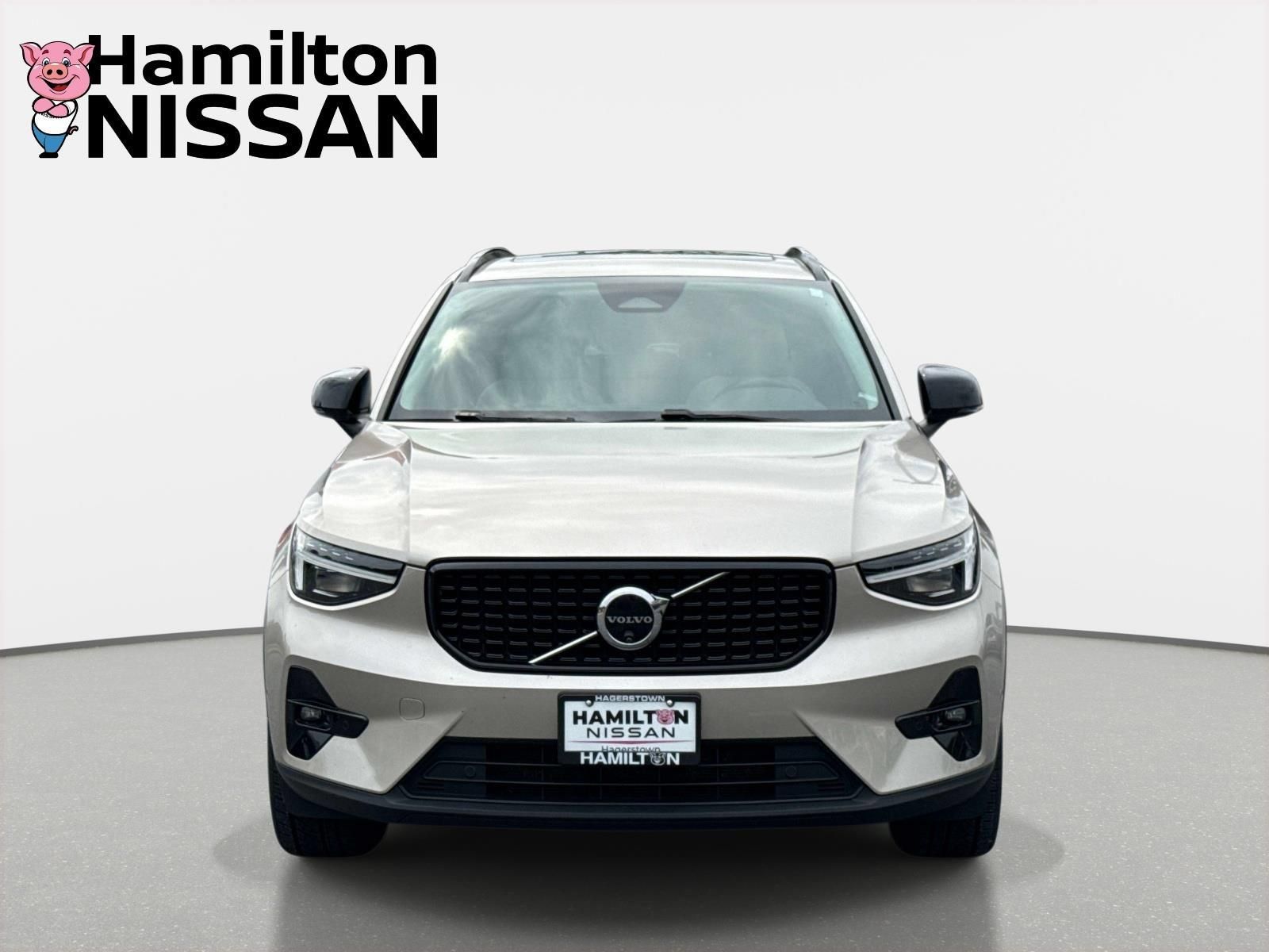 Used 2024 Volvo XC40 B5 Plus w/ Protection Package Premier AWD/4WD image 6