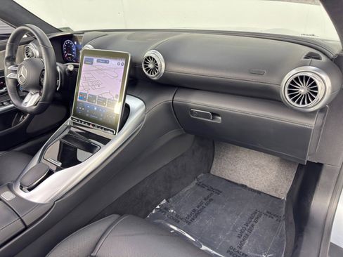 Used 2022 Mercedes-Benz SL 55 AMG AMG SL 55 w/ Driver Assist Pac image 14