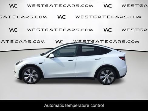 Used 2022 Tesla Model Y Long Range AWD/4WD image 5