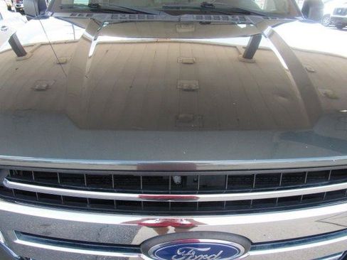 Used 2018 Ford F150 XLT w/ Equipment Group 301A Mid AWD/4WD image 5