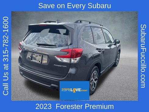 Used 2023 Subaru Forester Premium image 7