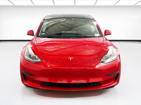 Used 2023 Tesla Model 3 Standard Range RWD image 2