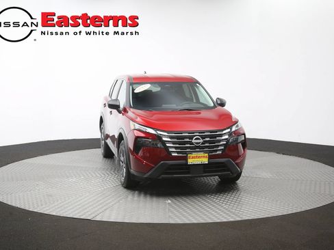 Used 2024 Nissan Rogue S AWD/4WD image 53