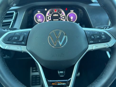 Used 2025 Volkswagen Atlas Peak Edition SE image 24