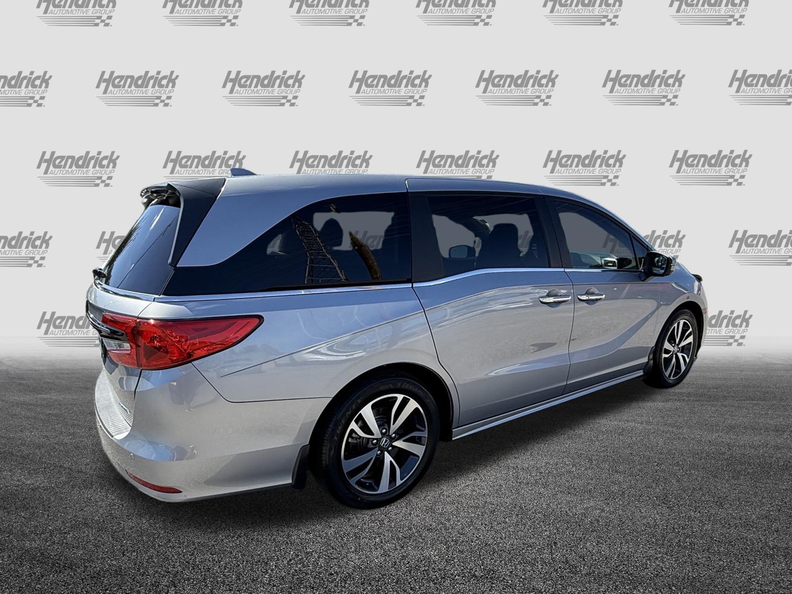 Certified 2024 Honda Odyssey Touring image 10