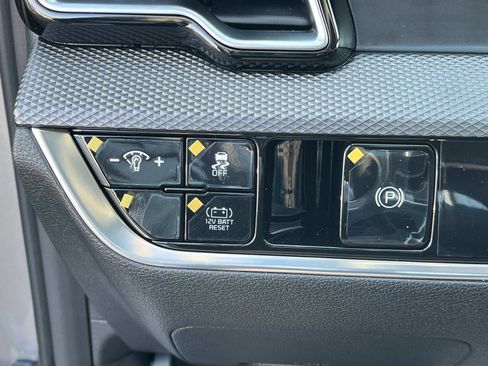 New 2025 Kia Sportage LX image 23