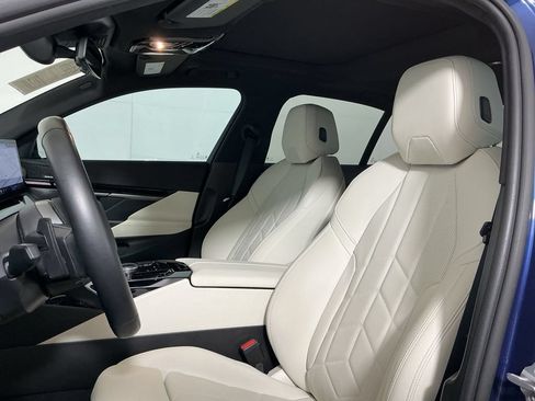 Certified 2025 BMW 530i w/ M Sport Package RWD image 22