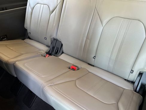Used 2019 Ford Expedition Limited w/ Texas Edition Package RWD image 15