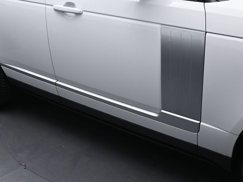 Used 2021 Land Rover Range Rover Westminster Edition image 12