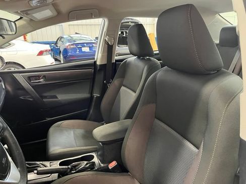 Used 2017 Toyota Corolla LE w/ Carpet Mat Package (TMS) FWD image 24