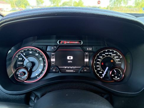 Used 2019 RAM 1500 Rebel w/ Rebel Level 2 Equipment Group AWD/4WD image 18