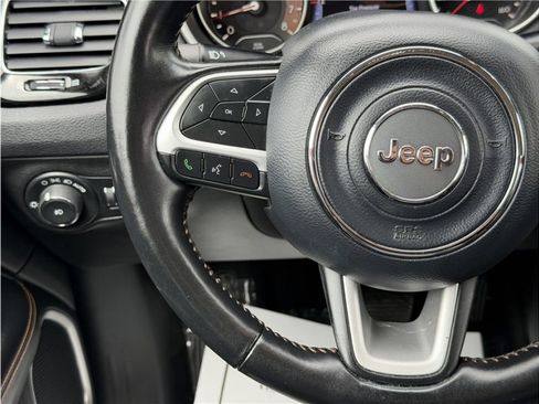 Used 2020 Jeep Compass Limited FWD image 36