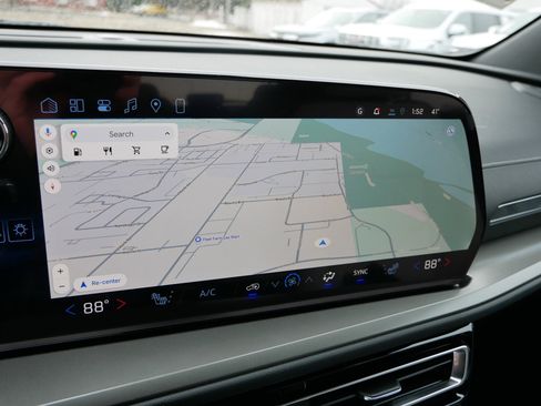 New 2026 Chevrolet Traverse LT w/ Driver Confidence Package image 18