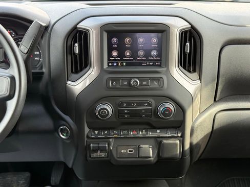 Used 2025 Chevrolet Silverado 2500 Custom w/ Custom Value Package image 21