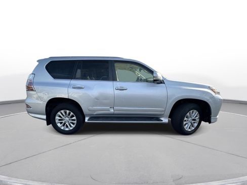 Used 2017 Lexus GX 460 image 5