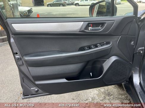 Used 2019 Subaru Outback 2.5i Premium AWD/4WD image 17