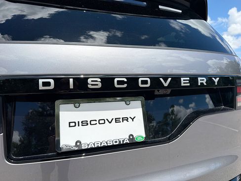New 2026 Land Rover Discovery Limited Edition AWD/4WD image 46