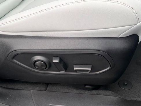 New 2026 Jeep Cherokee Limited image 28