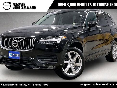 Used 2023 Volvo XC90 B5 Core AWD/4WD image 1