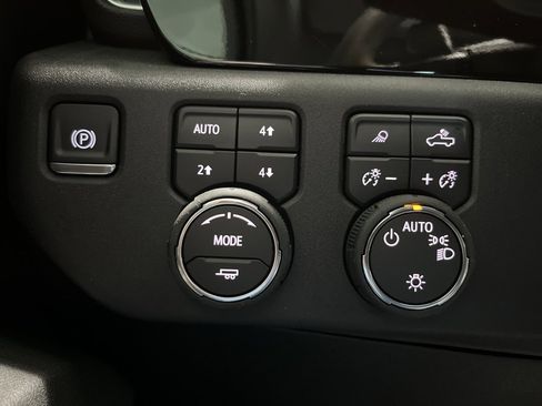 New 2026 Chevrolet Silverado 1500 LT w/ Z71 Off-Road Package image 25