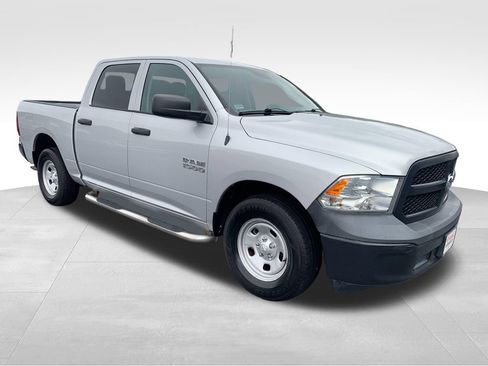 Used 2018 RAM 1500 Tradesman w/ Popular Equipment Group RWD image 7
