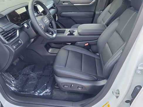New 2026 GMC Acadia Elevation w/ Elevation Premium Package FWD image 9