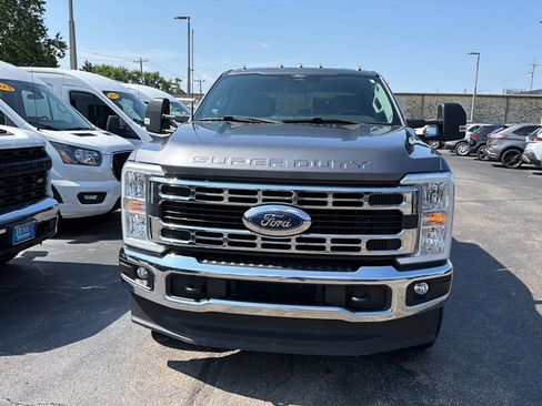 Used 2024 Ford F250 XLT w/ Snow Plow Prep Package AWD/4WD image 2