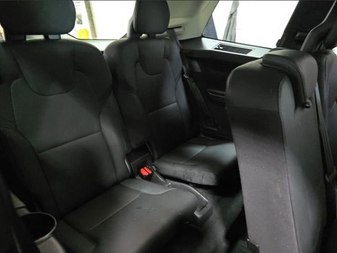 Used 2025 Volvo XC90 T8 Plus w/ Protection Package Premier image 16