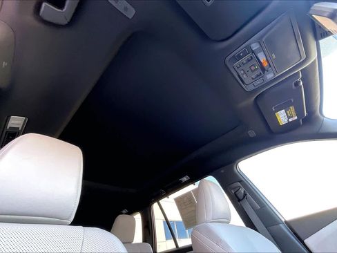 Used 2025 Lexus TX 350 Luxury w/ Technology Package image 12