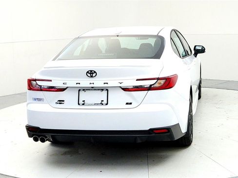 New 2026 Toyota Camry SE image 5