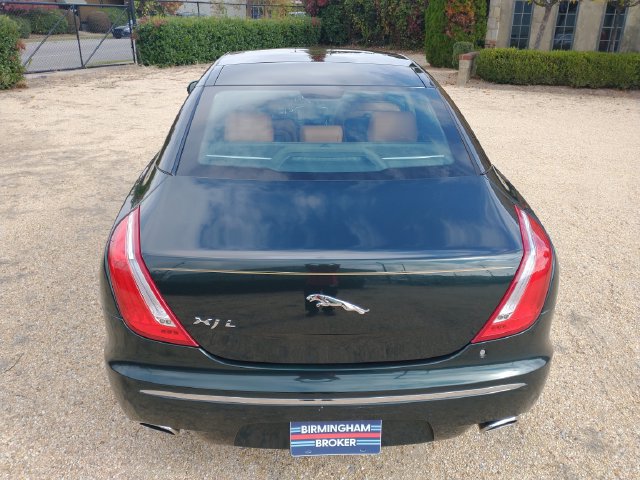 Used 2011 Jaguar XJ L RWD image 15