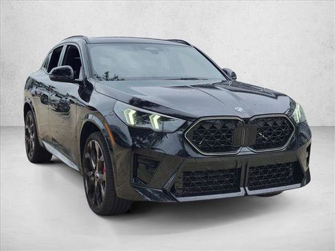 Used 2025 BMW X2 xDrive28i w/ Technology Package AWD/4WD image 3