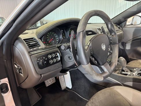 Used 2016 Maserati GranTurismo MC image 22